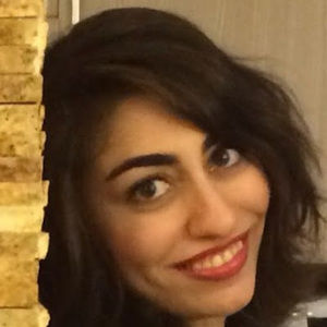 Meet your Posher, Parisa